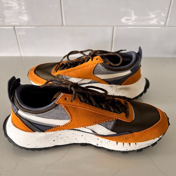 Reebok Classic Leather Legacy Splatter Paint Running Shoes in Rich Ochre Brown - Picture 6 of 9